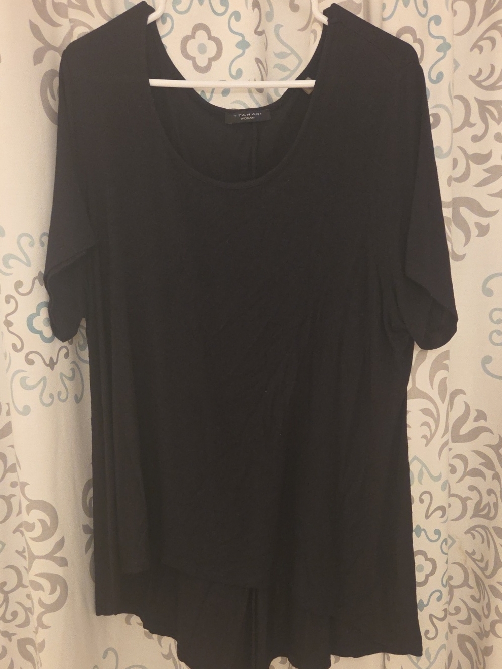 Tahari Black Short Sleeve Scoop Neck Tee - Relaxed Fit